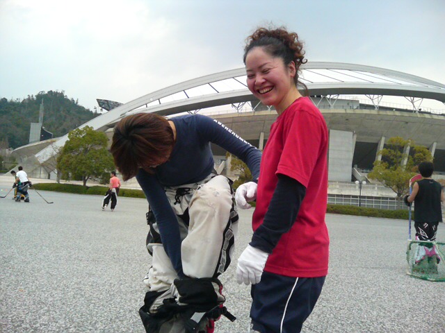 ���̉摜�̒��쌠��
Hiroshima Inline Hockey League(HIHL)�ɂ���܂��B�摜�f�[�^�̖��f�]�p�͌ł����f��\���グ�܂��B