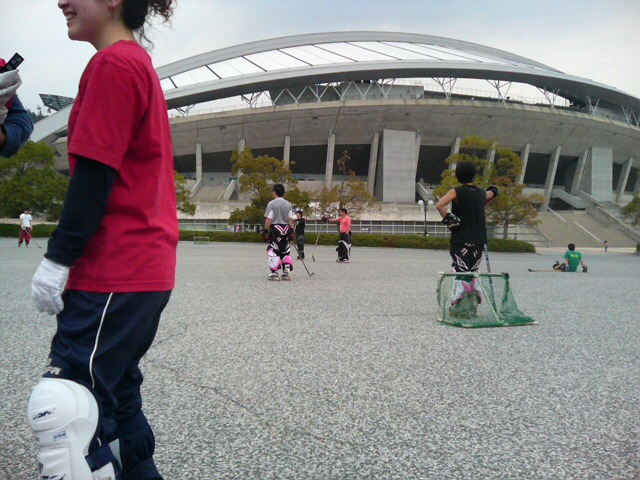 ���̉摜�̒��쌠��
Hiroshima Inline Hockey League(HIHL)�ɂ���܂��B�摜�f�[�^�̖��f�]�p�͌ł����f��\���グ�܂��B