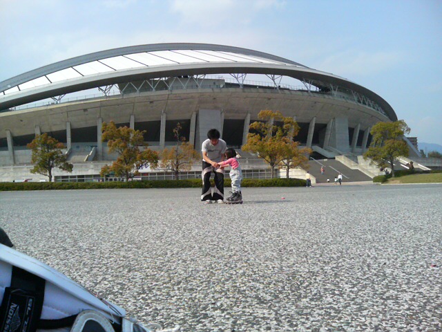 ���̉摜�̒��쌠��
Hiroshima Inline Hockey League(HIHL)�ɂ���܂��B�摜�f�[�^�̖��f�]�p�͌ł����f��\���グ�܂��B