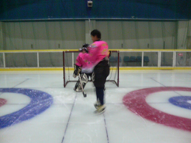 ���̉摜�̒��쌠��
Hiroshima Inline Hockey League(HIHL)�ɂ���܂��B�摜�f�[�^�̖��f�]�p�͌ł����f��\���グ�܂��B