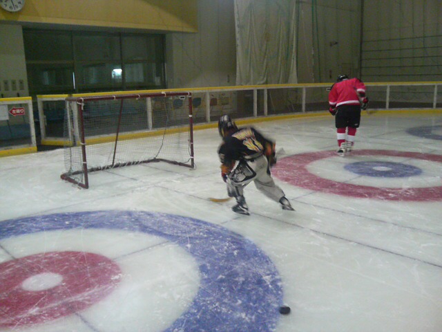 ���̉摜�̒��쌠��
Hiroshima Inline Hockey League(HIHL)�ɂ���܂��B�摜�f�[�^�̖��f�]�p�͌ł����f��\���グ�܂��B