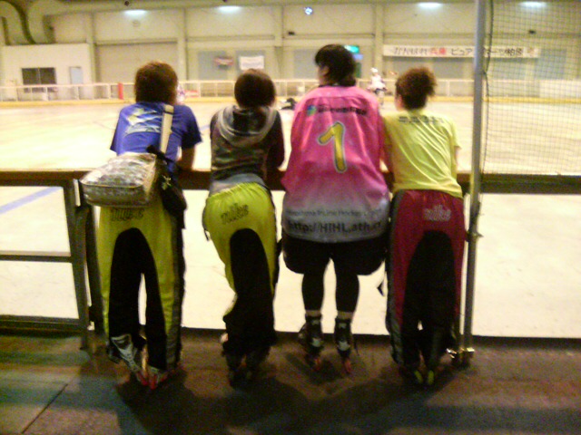 ���̉摜�̒��쌠��
Hiroshima Inline Hockey League(HIHL)�ɂ���܂��B�摜�f�[�^�̖��f�]�p�͌ł����f��\���グ�܂��B