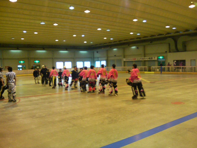 ���̉摜�̒��쌠��
Hiroshima Inline Hockey League(HIHL)�ɂ���܂��B�摜�f�[�^�̖��f�]�p�͌ł����f��\���グ�܂��B