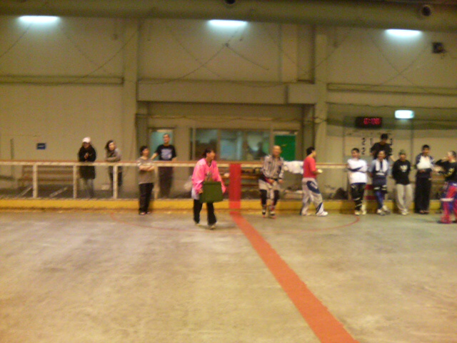 ���̉摜�̒��쌠��
Hiroshima Inline Hockey League(HIHL)�ɂ���܂��B�摜�f�[�^�̖��f�]�p�͌ł����f��\���グ�܂��B