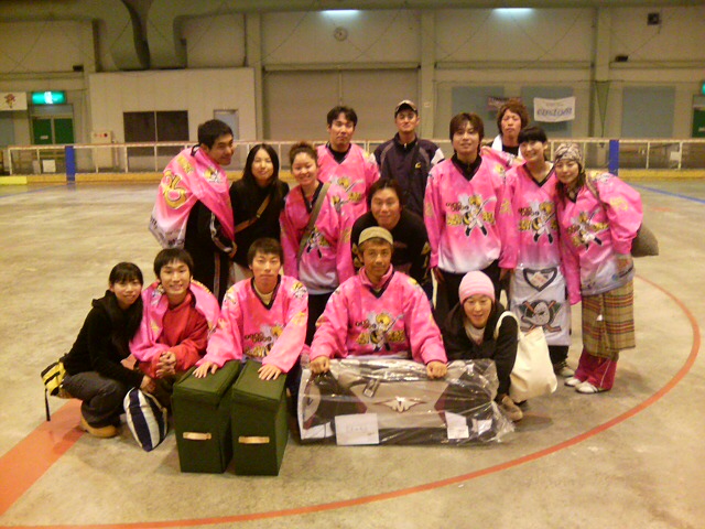 ���̉摜�̒��쌠��
Hiroshima Inline Hockey League(HIHL)�ɂ���܂��B�摜�f�[�^�̖��f�]�p�͌ł����f��\���グ�܂��B