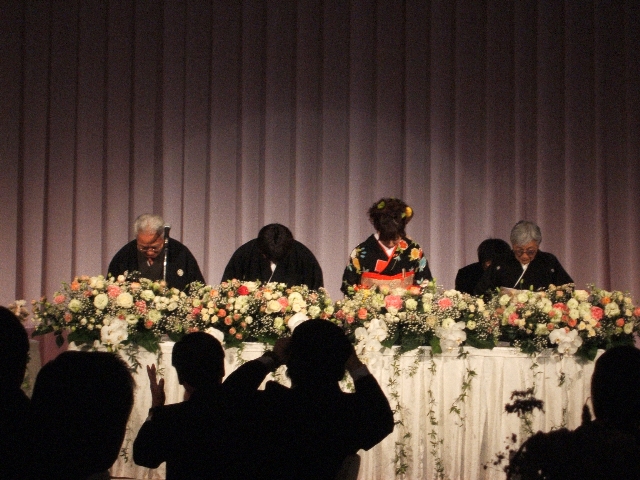 ���̉摜�̒��쌠��
Hiroshima Inline Hockey League(HIHL)�ɂ���܂��B�摜�f�[�^�̖��f�]�p�͌ł����f��\���グ�܂��B