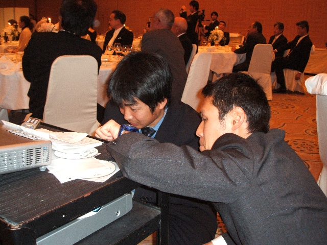 ���̉摜�̒��쌠��
Hiroshima Inline Hockey League(HIHL)�ɂ���܂��B�摜�f�[�^�̖��f�]�p�͌ł����f��\���グ�܂��B