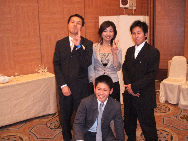 ���̉摜�̒��쌠��
Hiroshima Inline Hockey League(HIHL)�ɂ���܂��B�摜�f�[�^�̖��f�]�p�͌ł����f��\���グ�܂��B