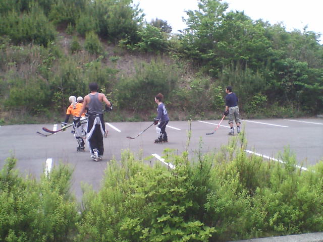 ���̉摜�̒��쌠��
Hiroshima Inline Hockey League(HIHL)�ɂ���܂��B�摜�f�[�^�̖��f�]�p�͌ł����f��\���グ�܂��B