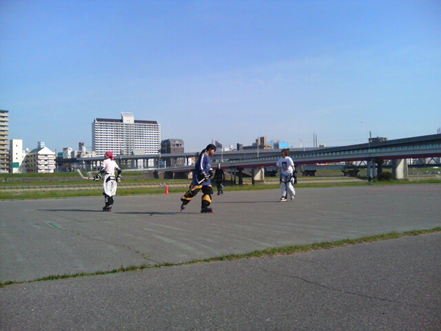 ���̉摜�̒��쌠��
Hiroshima Inline Hockey League(HIHL)�ɂ���܂��B�摜�f�[�^�̖��f�]�p�͌ł����f��\���グ�܂��B