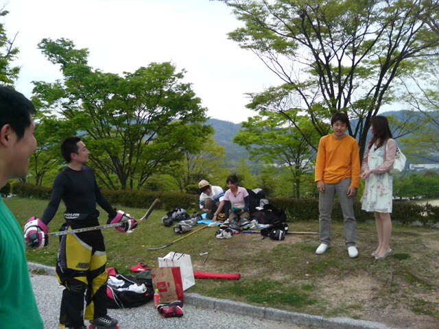 ���̉摜�̒��쌠��
Hiroshima Inline Hockey League(HIHL)�ɂ���܂��B�摜�f�[�^�̖��f�]�p�͌ł����f��\���グ�܂��B