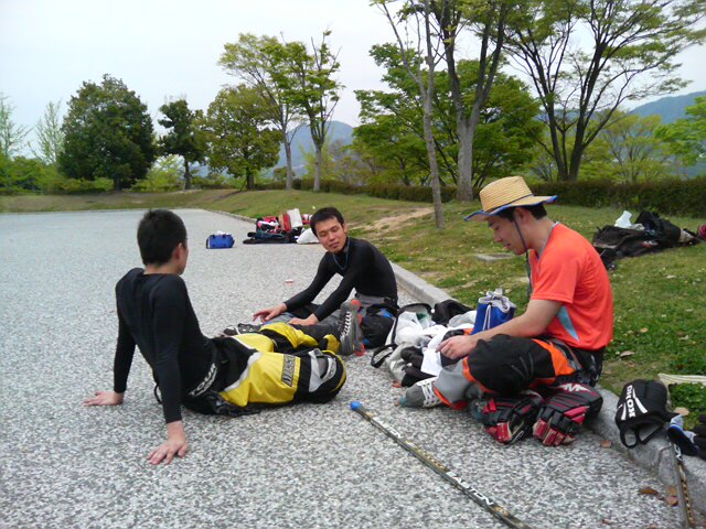 ���̉摜�̒��쌠��
Hiroshima Inline Hockey League(HIHL)�ɂ���܂��B�摜�f�[�^�̖��f�]�p�͌ł����f��\���グ�܂��B