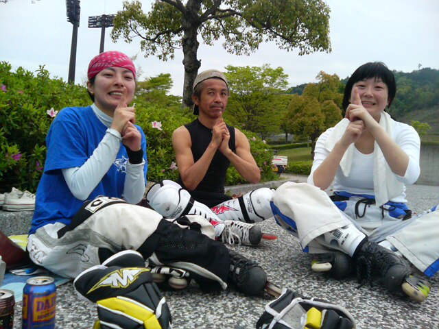 ���̉摜�̒��쌠��
Hiroshima Inline Hockey League(HIHL)�ɂ���܂��B�摜�f�[�^�̖��f�]�p�͌ł����f��\���グ�܂��B