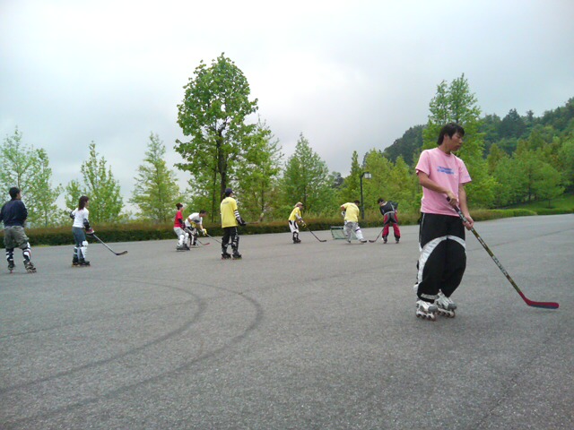 ���̉摜�̒��쌠��
Hiroshima Inline Hockey League(HIHL)�ɂ���܂��B�摜�f�[�^�̖��f�]�p�͌ł����f��\���グ�܂��B