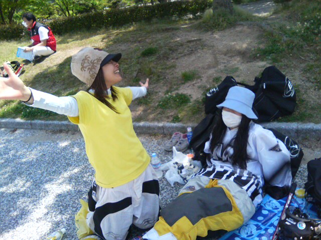 ���̉摜�̒��쌠��
Hiroshima Inline Hockey League(HIHL)�ɂ���܂��B�摜�f�[�^�̖��f�]�p�͌ł����f��\���グ�܂��B