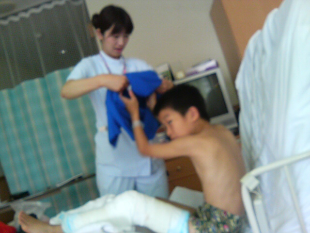 ���̉摜�̒��쌠��
Hiroshima Inline Hockey League(HIHL)�ɂ���܂��B�摜�f�[�^�̖��f�]�p�͌ł����f��\���グ�܂��B