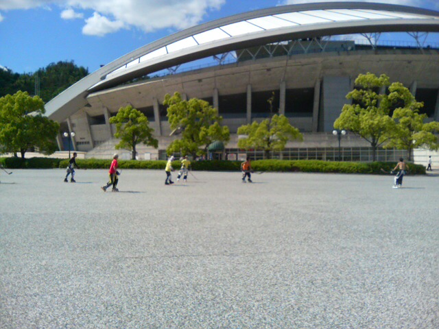 ���̉摜�̒��쌠��
Hiroshima Inline Hockey League(HIHL)�ɂ���܂��B�摜�f�[�^�̖��f�]�p�͌ł����f��\���グ�܂��B