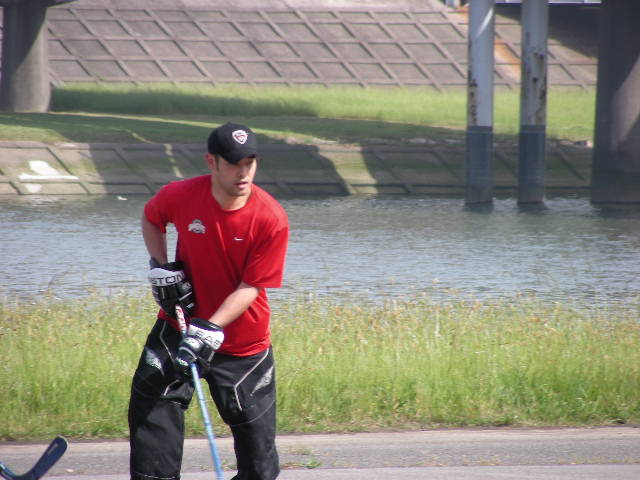 ���̉摜�̒��쌠��
Hiroshima Inline Hockey League(HIHL)�ɂ���܂��B�摜�f�[�^�̖��f�]�p�͌ł����f��\���グ�܂��B