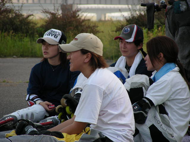 ���̉摜�̒��쌠��
Hiroshima Inline Hockey League(HIHL)�ɂ���܂��B�摜�f�[�^�̖��f�]�p�͌ł����f��\���グ�܂��B