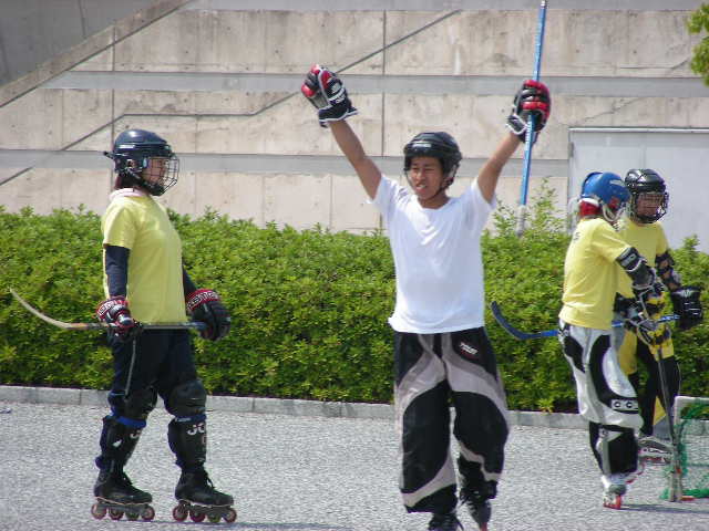 ���̉摜�̒��쌠��
Hiroshima Inline Hockey League(HIHL)�ɂ���܂��B�摜�f�[�^�̖��f�]�p�͌ł����f��\���グ�܂��B