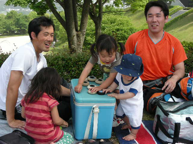 ���̉摜�̒��쌠��
Hiroshima Inline Hockey League(HIHL)�ɂ���܂��B�摜�f�[�^�̖��f�]�p�͌ł����f��\���グ�܂��B