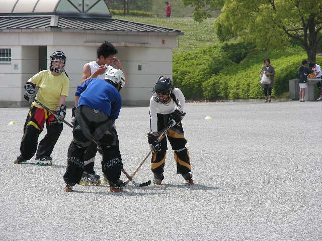 ���̉摜�̒��쌠��
Hiroshima Inline Hockey League(HIHL)�ɂ���܂��B�摜�f�[�^�̖��f�]�p�͌ł����f��\���グ�܂��B