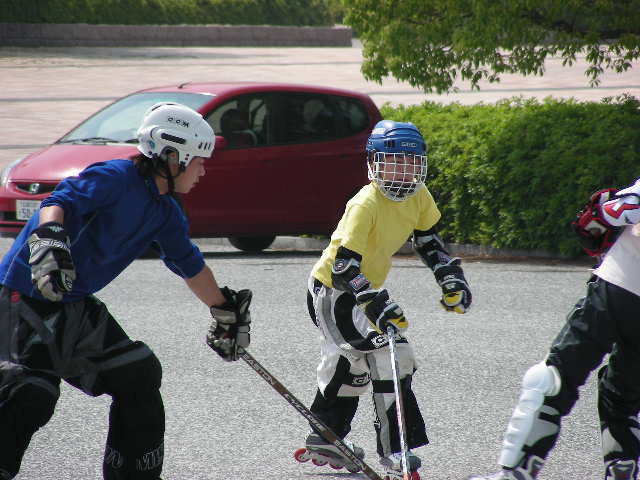 ���̉摜�̒��쌠��
Hiroshima Inline Hockey League(HIHL)�ɂ���܂��B�摜�f�[�^�̖��f�]�p�͌ł����f��\���グ�܂��B