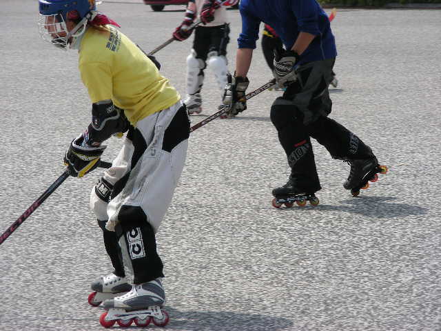 ���̉摜�̒��쌠��
Hiroshima Inline Hockey League(HIHL)�ɂ���܂��B�摜�f�[�^�̖��f�]�p�͌ł����f��\���グ�܂��B