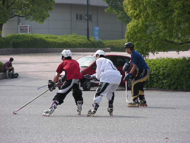 ���̉摜�̒��쌠��
Hiroshima Inline Hockey League(HIHL)�ɂ���܂��B�摜�f�[�^�̖��f�]�p�͌ł����f��\���グ�܂��B