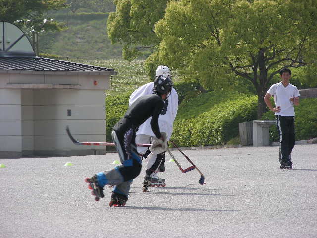 ���̉摜�̒��쌠��
Hiroshima Inline Hockey League(HIHL)�ɂ���܂��B�摜�f�[�^�̖��f�]�p�͌ł����f��\���グ�܂��B