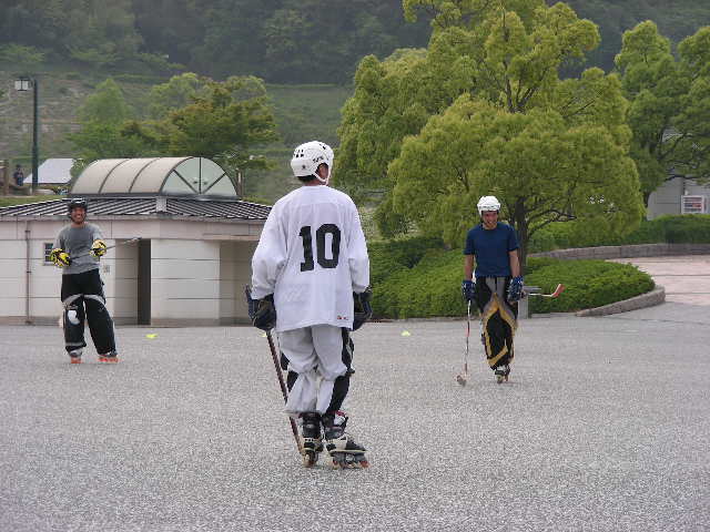 ���̉摜�̒��쌠��
Hiroshima Inline Hockey League(HIHL)�ɂ���܂��B�摜�f�[�^�̖��f�]�p�͌ł����f��\���グ�܂��B
