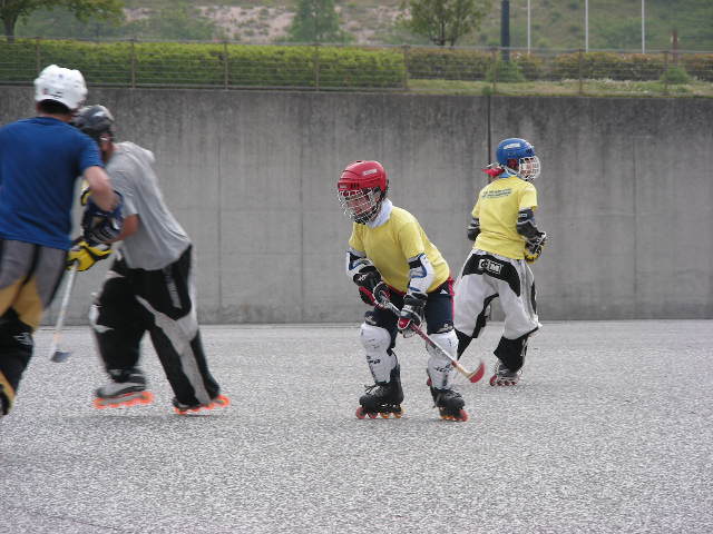 ���̉摜�̒��쌠��
Hiroshima Inline Hockey League(HIHL)�ɂ���܂��B�摜�f�[�^�̖��f�]�p�͌ł����f��\���グ�܂��B