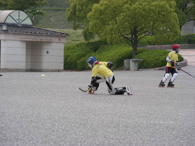 ���̉摜�̒��쌠��
Hiroshima Inline Hockey League(HIHL)�ɂ���܂��B�摜�f�[�^�̖��f�]�p�͌ł����f��\���グ�܂��B