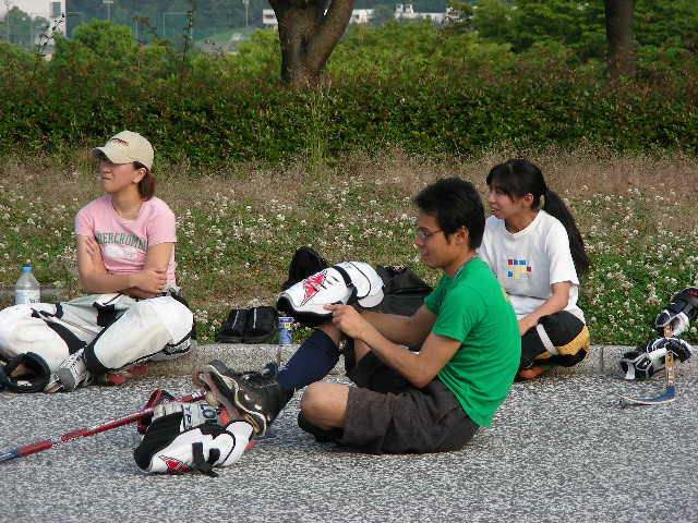 ���̉摜�̒��쌠��
Hiroshima Inline Hockey League(HIHL)�ɂ���܂��B�摜�f�[�^�̖��f�]�p�͌ł����f��\���グ�܂��B