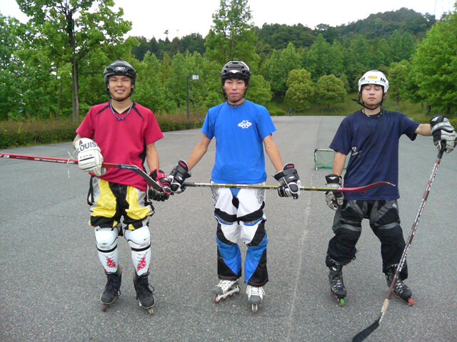 ���̉摜�̒��쌠��
Hiroshima Inline Hockey League(HIHL)�ɂ���܂��B�摜�f�[�^�̖��f�]�p�͌ł����f��\���グ�܂��B