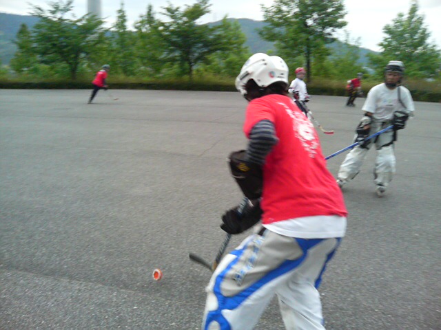 ���̉摜�̒��쌠��
Hiroshima Inline Hockey League(HIHL)�ɂ���܂��B�摜�f�[�^�̖��f�]�p�͌ł����f��\���グ�܂��B