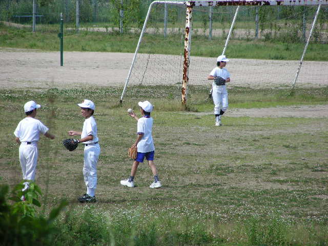 ���̉摜�̒��쌠��
Hiroshima Inline Hockey League(HIHL)�ɂ���܂��B�摜�f�[�^�̖��f�]�p�͌ł����f��\���グ�܂��B