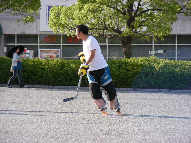 ���̉摜�̒��쌠��
Hiroshima Inline Hockey League(HIHL)�ɂ���܂��B�摜�f�[�^�̖��f�]�p�͌ł����f��\���グ�܂��B