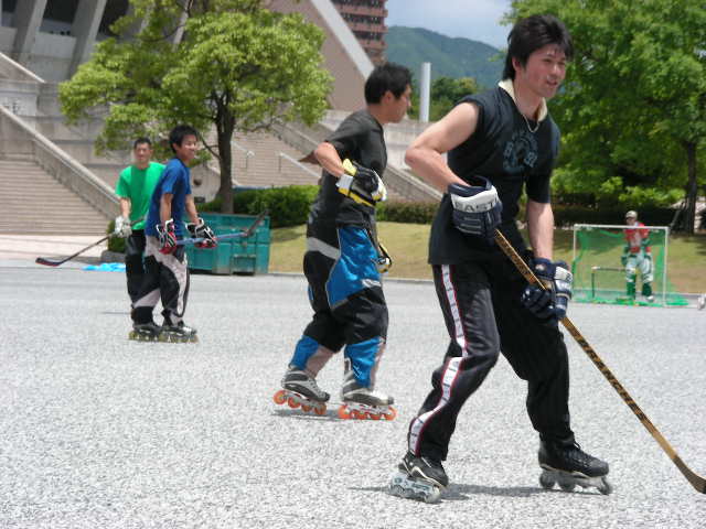 ���̉摜�̒��쌠��
Hiroshima Inline Hockey League(HIHL)�ɂ���܂��B�摜�f�[�^�̖��f�]�p�͌ł����f��\���グ�܂��B