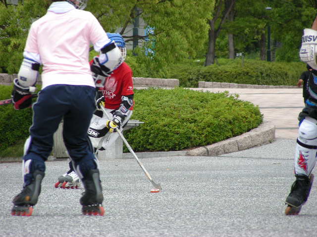 ���̉摜�̒��쌠��
Hiroshima Inline Hockey League(HIHL)�ɂ���܂��B�摜�f�[�^�̖��f�]�p�͌ł����f��\���グ�܂��B