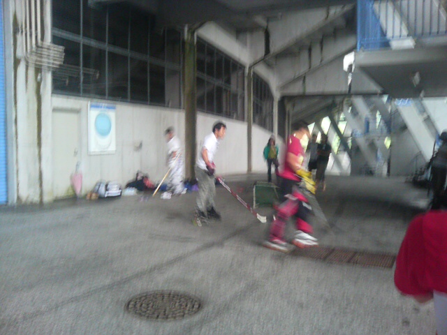 ���̉摜�̒��쌠��
Hiroshima Inline Hockey League(HIHL)�ɂ���܂��B�摜�f�[�^�̖��f�]�p�͌ł����f��\���グ�܂��B