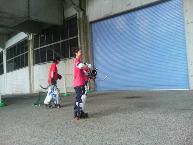 ���̉摜�̒��쌠��
Hiroshima Inline Hockey League(HIHL)�ɂ���܂��B�摜�f�[�^�̖��f�]�p�͌ł����f��\���グ�܂��B