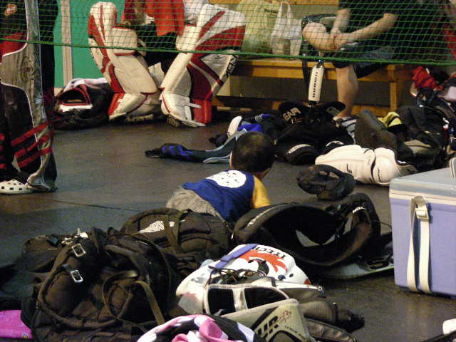 ���̉摜�̒��쌠��
Hiroshima Inline Hockey League(HIHL)�ɂ���܂��B�摜�f�[�^�̖��f�]�p�͌ł����f��\���グ�܂��B