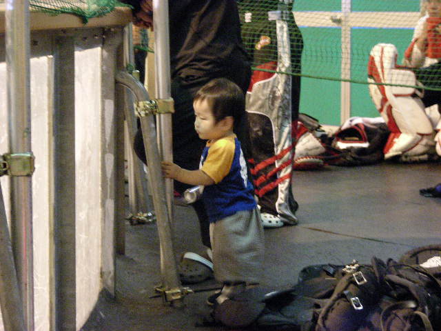 ���̉摜�̒��쌠��
Hiroshima Inline Hockey League(HIHL)�ɂ���܂��B�摜�f�[�^�̖��f�]�p�͌ł����f��\���グ�܂��B