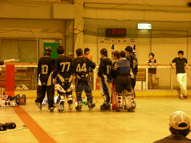 ���̉摜�̒��쌠��
Hiroshima Inline Hockey League(HIHL)�ɂ���܂��B�摜�f�[�^�̖��f�]�p�͌ł����f��\���グ�܂��B