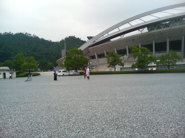 ���̉摜�̒��쌠��
Hiroshima Inline Hockey League(HIHL)�ɂ���܂��B�摜�f�[�^�̖��f�]�p�͌ł����f��\���グ�܂��B