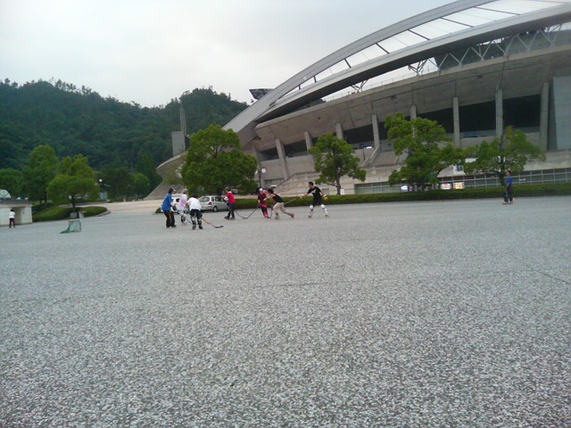 ���̉摜�̒��쌠��
Hiroshima Inline Hockey League(HIHL)�ɂ���܂��B�摜�f�[�^�̖��f�]�p�͌ł����f��\���グ�܂��B