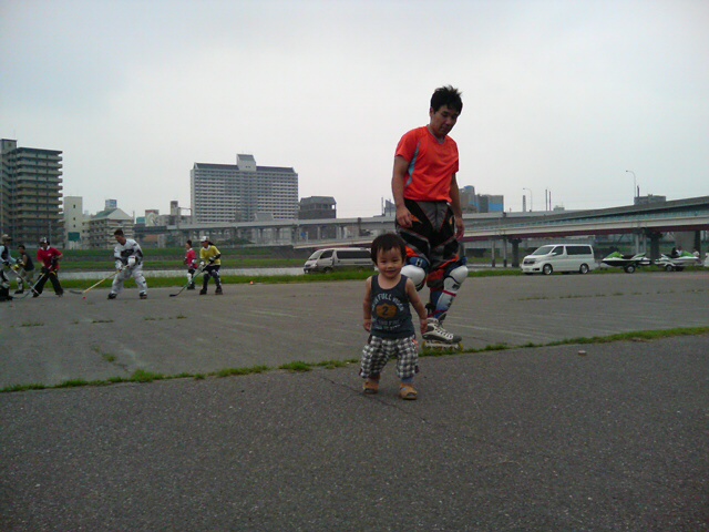 ���̉摜�̒��쌠��
Hiroshima Inline Hockey League(HIHL)�ɂ���܂��B�摜�f�[�^�̖��f�]�p�͌ł����f��\���グ�܂��B