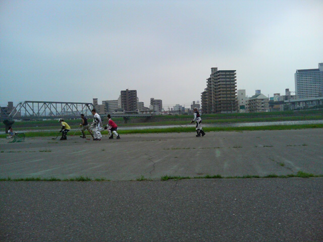 ���̉摜�̒��쌠��
Hiroshima Inline Hockey League(HIHL)�ɂ���܂��B�摜�f�[�^�̖��f�]�p�͌ł����f��\���グ�܂��B