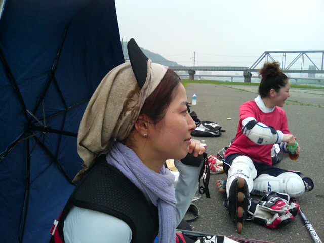 ���̉摜�̒��쌠��
Hiroshima Inline Hockey League(HIHL)�ɂ���܂��B�摜�f�[�^�̖��f�]�p�͌ł����f��\���グ�܂��B